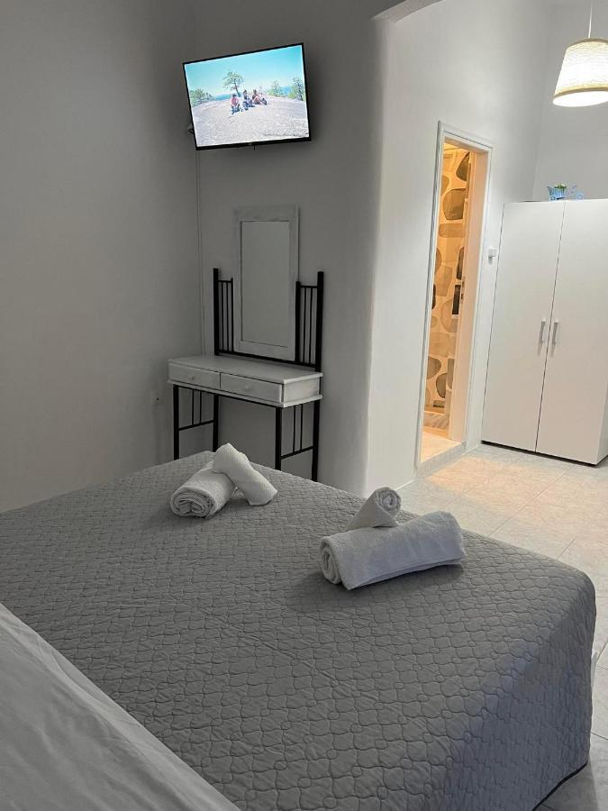 Zolfo Antico Beach Apartment Perissa Extérieur photo